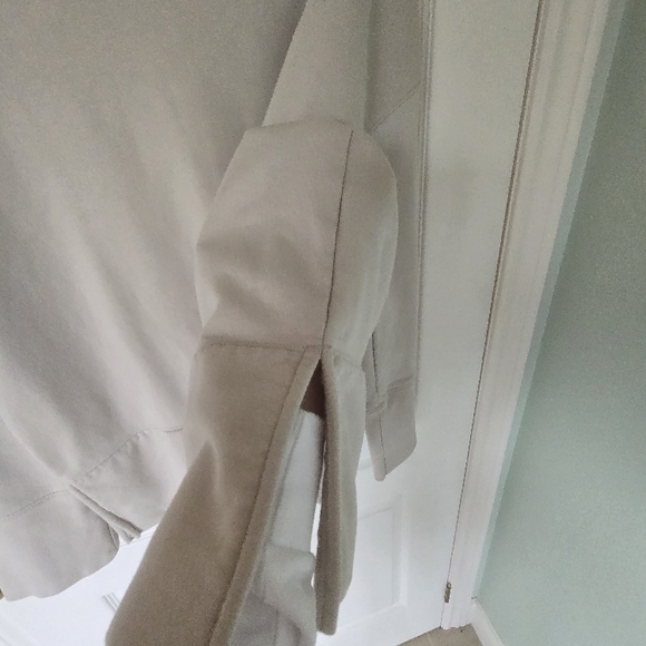 Women's Beige Turtleneck Sweater - Picture 3 of 6